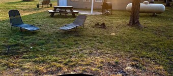 Ideal for snowmobilers,workers, traveling, nurses, Spacious and sleeps 12