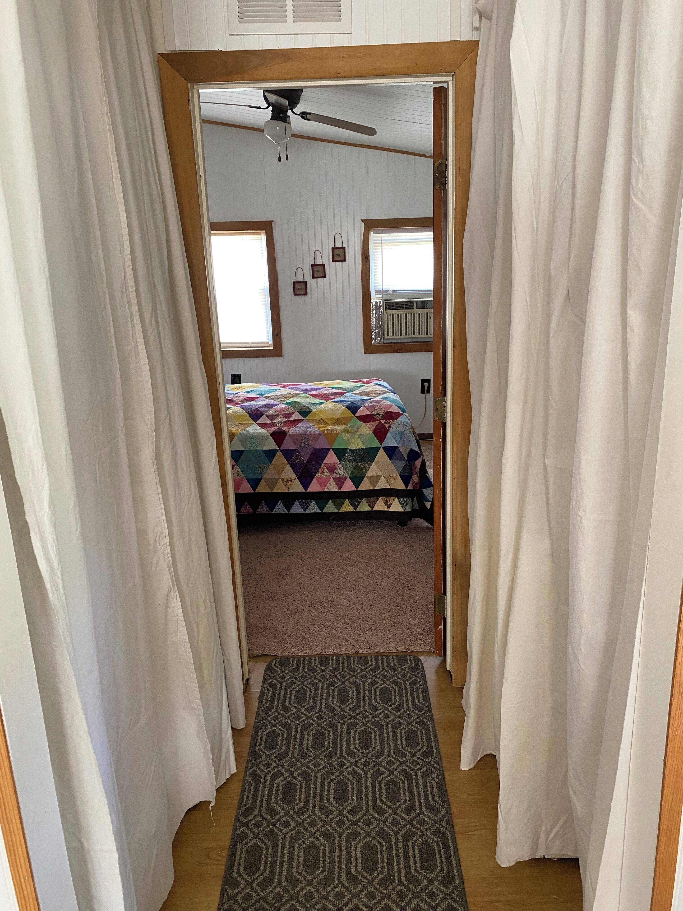 3 多间卧室、办公桌、熨斗/熨衣板、WiFi