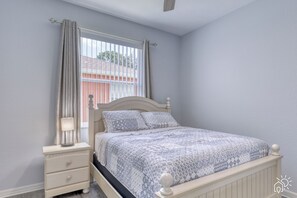 3 bedrooms, desk, iron/ironing board, free WiFi