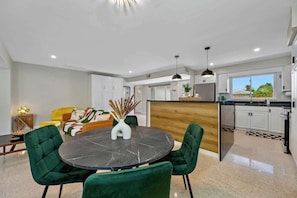 Interior - Hot Tub | Ping Pong | Foosball | Mins to Beaches (Largo)