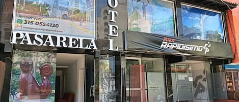 Fachada de la propiedad