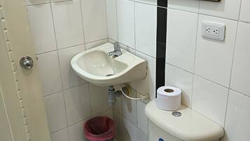 Comfort Double Room, City View | Bathroom | Shower, free toiletries, towels, soap