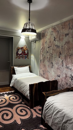 Blackout drapes, soundproofing, iron/ironing board, free WiFi