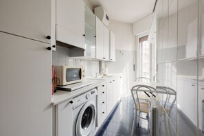 Fridge, microwave, oven, dishwasher