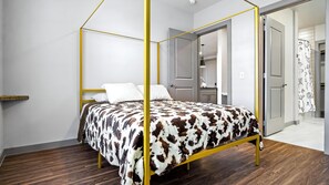 2 chambres, fer et planche à repasser, Wi-Fi, draps fournis