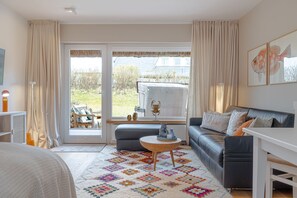 1 habitación, tabla de planchar con plancha y wifi 