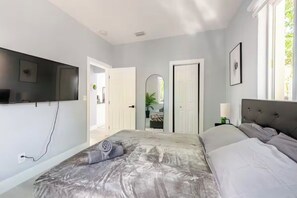 4 Schlafzimmer, Bügeleisen/Bügelbrett, kostenloses WLAN, Bettwäsche