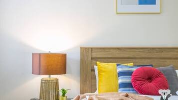 2 habitaciones, tabla de planchar con plancha, wifi y ropa de cama