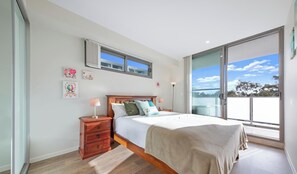 2 slaapkamers, een strijkplank/strijkijzer, wifi, beddengoed