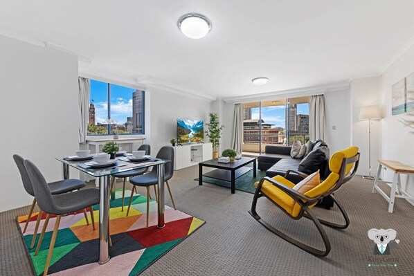 TV - KozyGuru | Haymarket | 1 Bed Big Balcony Apt (Haymarket)
