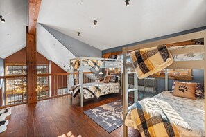 4 chambres, fer et planche à repasser, Wi-Fi gratuit, draps fournis