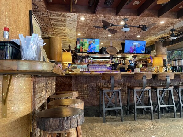 Bar (in der Unterkunft)