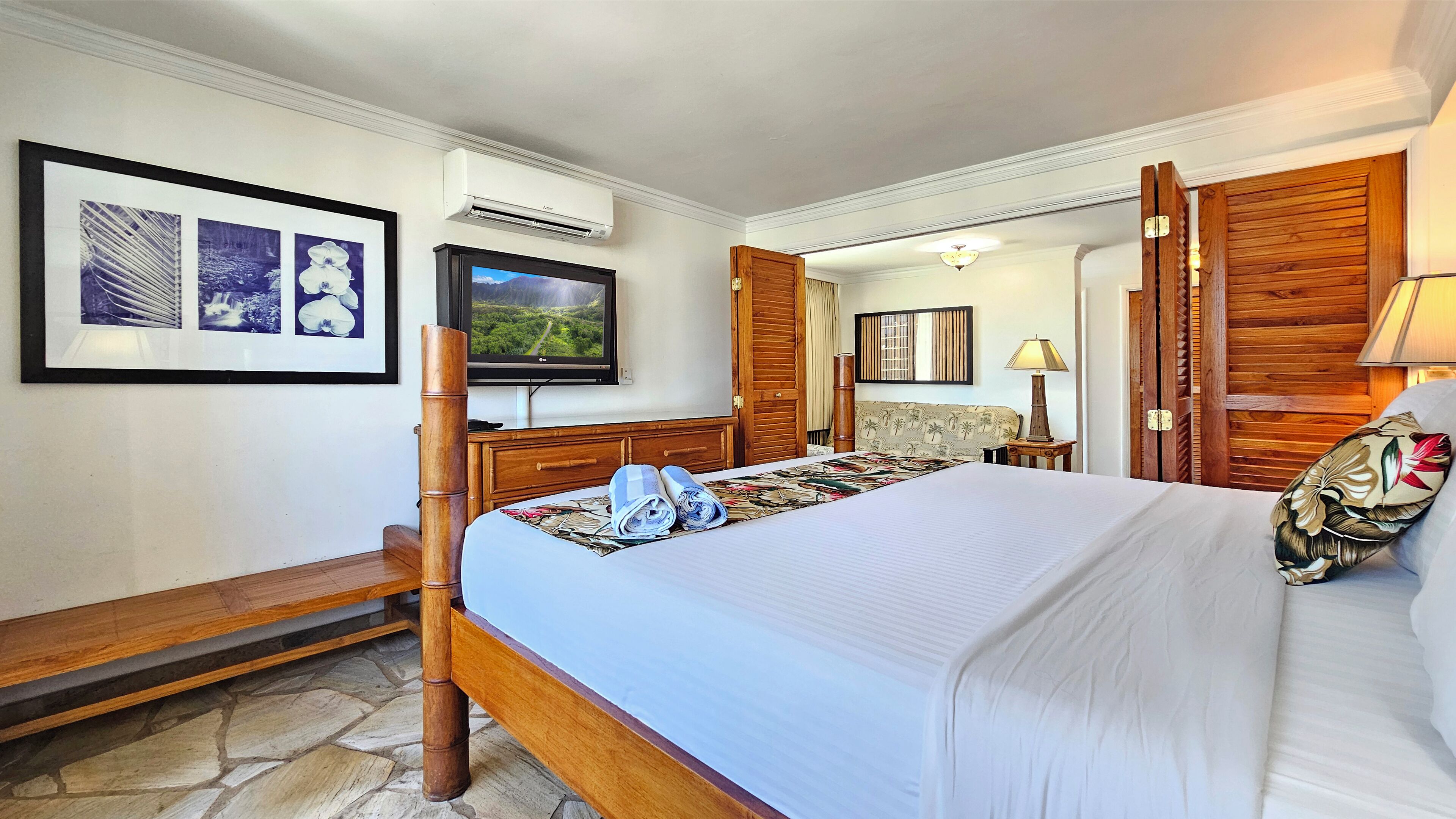 Bmb 1204 Ideal Hawaiian 1bedroom Apartment Steps To Beach In Honolulu