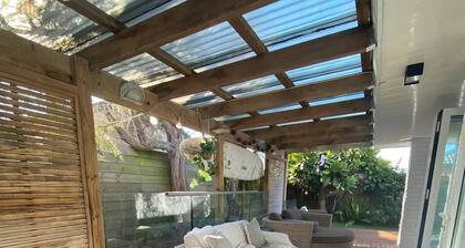 Sandhurst Villa