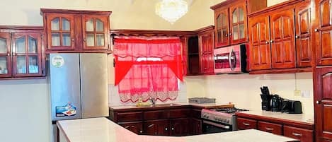 Villa, Courtyard View | Private kitchen | Full-size fridge, microwave, dining tables