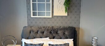 Ashford Blissful Retreat Modern 3-Bed House