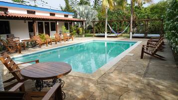 Innenpool, beheizter Pool