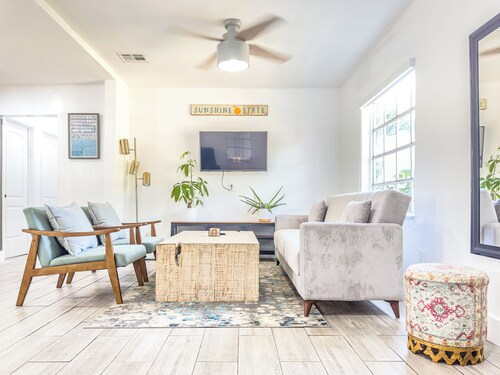 Melrose Villa - Charming 2-bedroom house in delightful Miami Springs