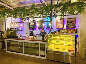 Café - Serenity Farm and Resort by Hiverooms (Cebu City)