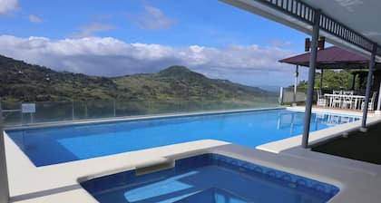 Serenity Farm and Resort by Hiverooms