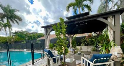 Elegant Tranquil Restful Oasis with Pure Serenity Pool and Garden