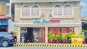 Mặt tiền nơi lưu trú