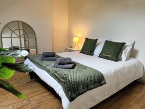 2 soverom, skrivebord, wi-fi (inkludert) og sengetøy