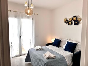1 chambre, lit parapluie, Wi-Fi gratuit, draps fournis