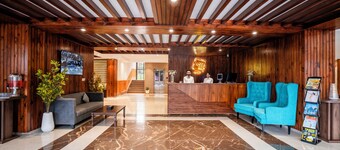 ALt Life Luxe Himalayan Crown Mcleod