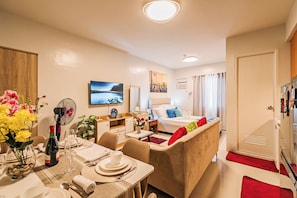 Apartment, 1 Bedroom, City View | Living room - Precious Florannjoe Chic New Studio With Best Care (Las Pinas)