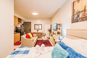 Apartment, 1 Bedroom, City View | Living room - Precious Florannjoe Chic New Studio With Best Care (Las Pinas)