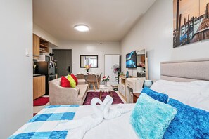 Apartment, 1 Bedroom, City View | 1 bedroom, soundproofing - Precious Florannjoe Chic New Studio With Best Care (Las Pinas)