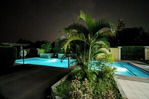 Apartamento, 1 quarto, vista para a cidade | Piscina | Piscina externa