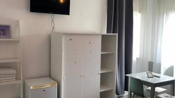 Chambre Familiale | Coffres-forts dans les chambres, bureau