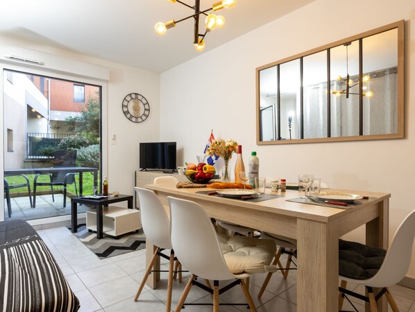 Dining - Nautica by Interhome (Saint Malo)