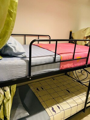 Shared Dormitory, Balcony | Free WiFi - Lemon Tree Hostel Khaosan (Bangkok)