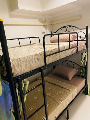 Slaapzaal, balkon | Gratis wifi