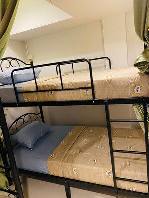 Gemeinsamer Schlafsaal, Balkon | Kostenloses WLAN