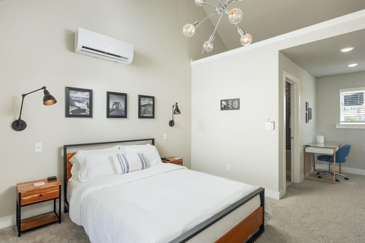 1 Schlafzimmer, Schreibtisch, Reisekinderbett, WLAN