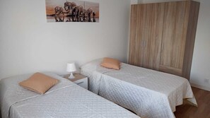 3 chambres, fer et planche à repasser, Wi-Fi