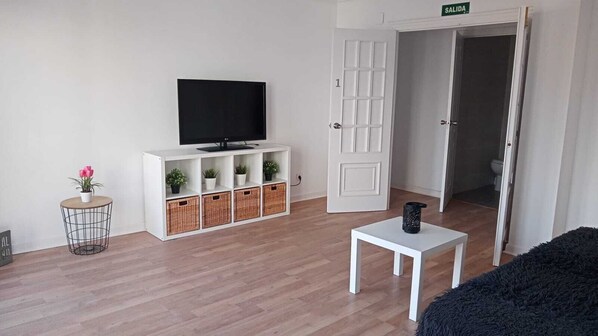 3 Schlafzimmer, Bügeleisen/Bügelbrett, WLAN