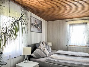 2 bedrooms, free WiFi