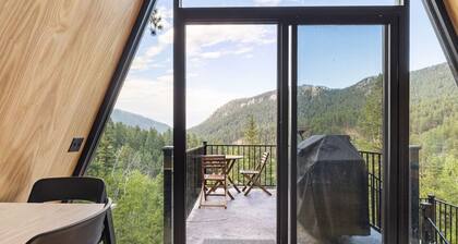 Steel Pines Cabin! Hot Tub! A-frame! Pet-friendly! Sauna!