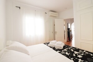 1 habitación, tabla de planchar con plancha, wifi gratis y ropa de cama 