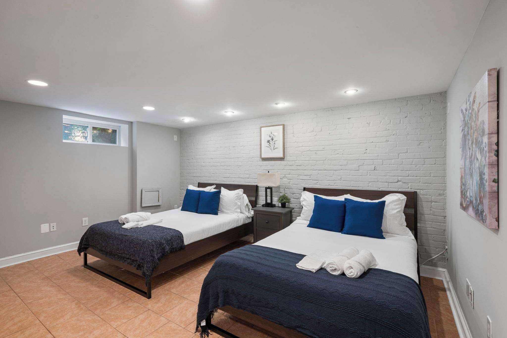 3 bedrooms, desk, iron/ironing board, WiFi