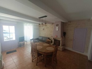 Interior - Pleasant house in the heart of the Gorges du Verdon (Allemagne-en-Provence)