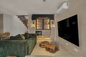 TV