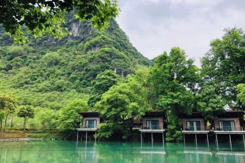 Yingxi Fenglin Corridor qiangu Yunshe Hot Spring Resort