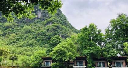 Yingxi Fenglin Corridor qiangu Yunshe Hot Spring Resort