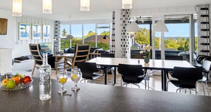 "Eliana" - 300m from the sea by Interhome